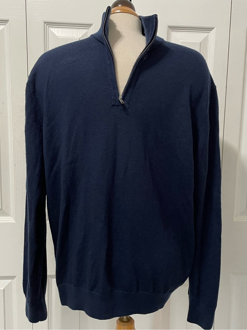 Banana Republic Men's Navy Zip-Up  100% Merino Wool Sweater